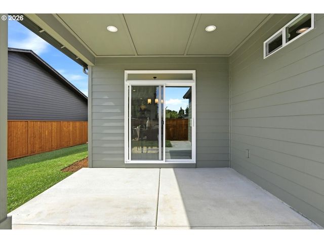 2207 Nw 69TH St, Vancouver, WA 98665