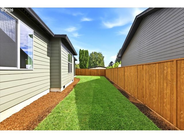 2207 Nw 69TH St, Vancouver, WA 98665