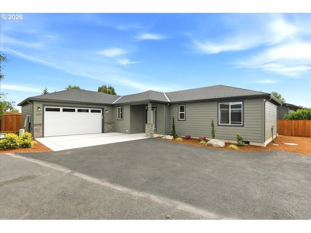 2207 Nw 69TH St, Vancouver, WA 98665