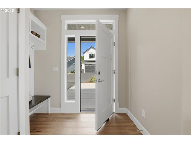 2207 Nw 69TH St, Vancouver, WA 98665
