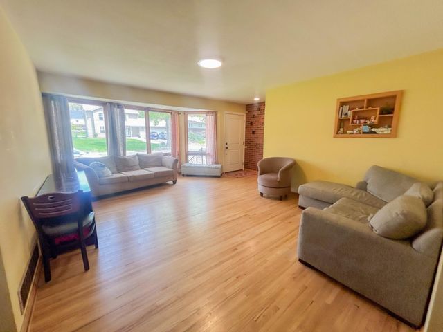 4650 4th Street NE, Columbia Heights, MN 55421