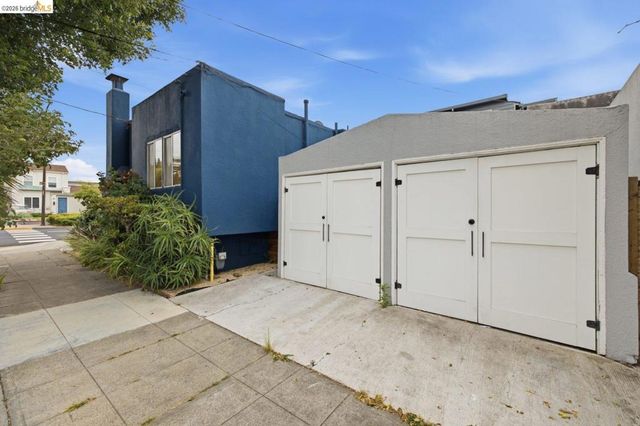 2600 Sacramento St, Berkeley, CA 94702