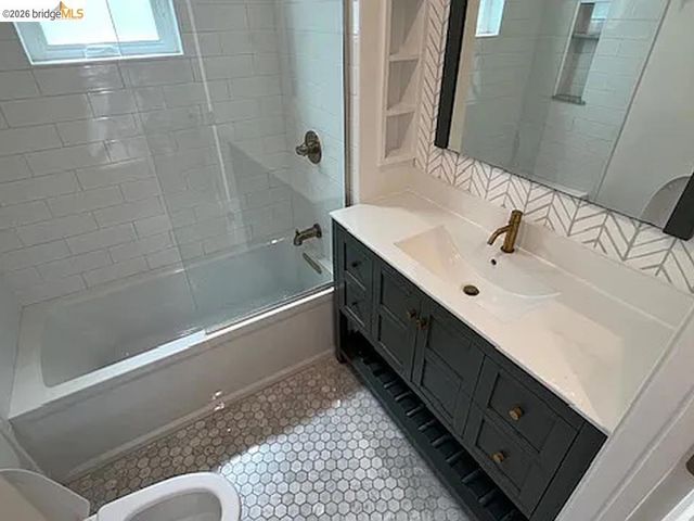 2600 Sacramento St, Berkeley, CA 94702