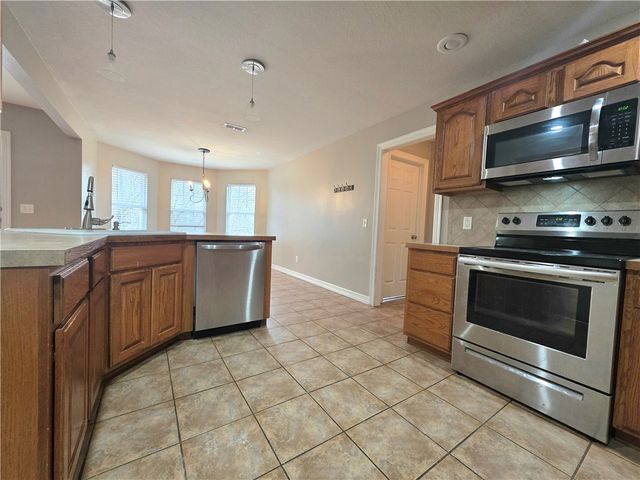 4401 Summerfield Circle, Springdale, AR 72762