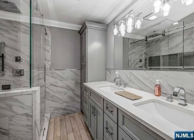 150 Fremont Avenue, Park Ridge, NJ 07656