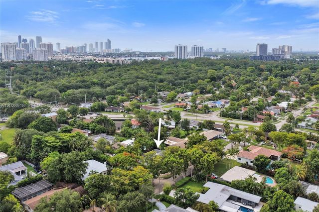 18641 NE 21st Ave, Miami, FL 33179