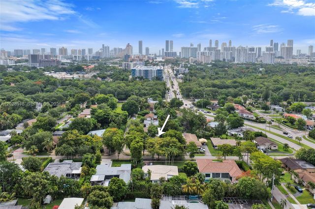18641 NE 21st Ave, Miami, FL 33179