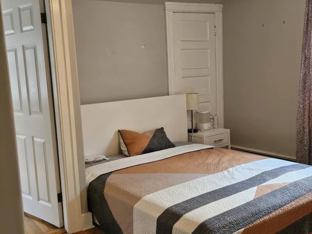 131 Pleasant St, Paxton, MA 01612