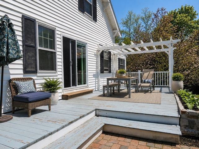 131 Pleasant St, Paxton, MA 01612