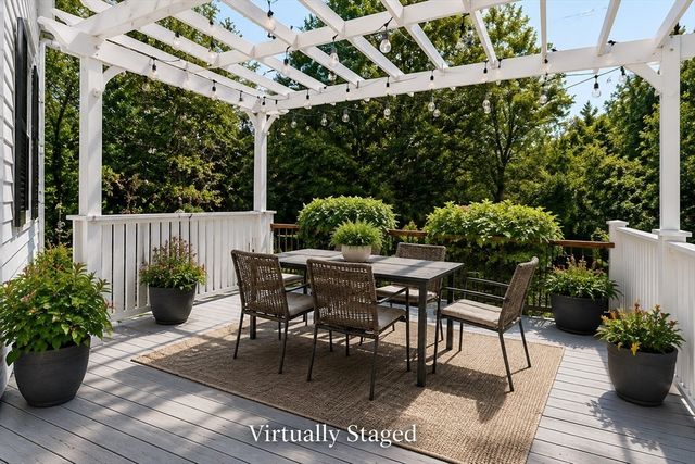 131 Pleasant St, Paxton, MA 01612