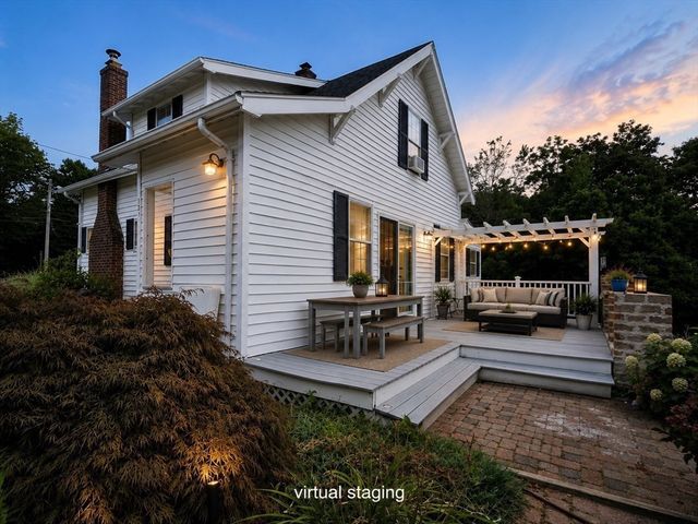131 Pleasant St, Paxton, MA 01612