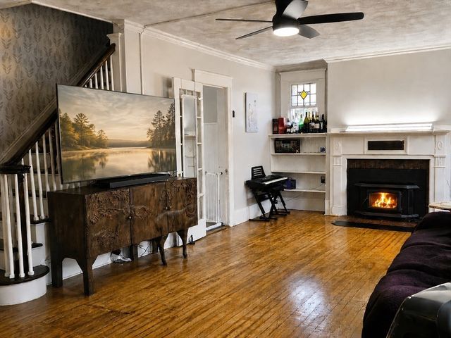 131 Pleasant St, Paxton, MA 01612