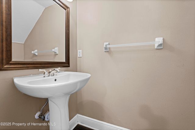 23327 Eppley Drive, Brooksville, FL 34601