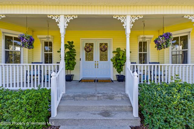 23327 Eppley Drive, Brooksville, FL 34601