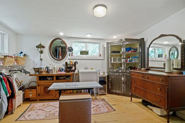 302 Collum Drive, Lake Bridgeport, TX 76426