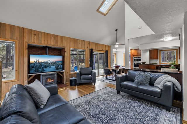 69388 Tollgate, Sisters, OR 97759