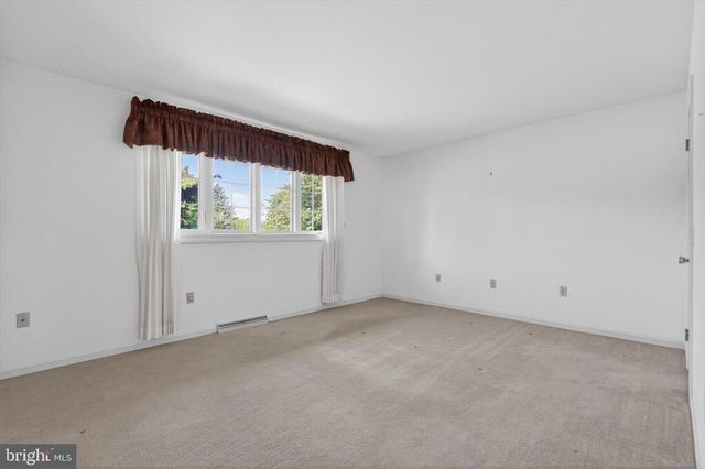 112 BRAMBLEWOOD LN, Lewisberry, PA 17339