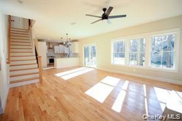 46 Azalea Lane, Slate Hill, NY 10973