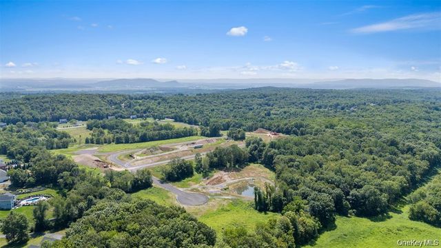 46 Azalea Lane, Slate Hill, NY 10973