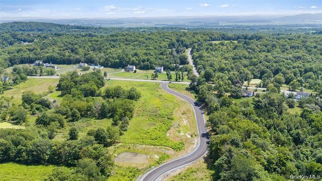 46 Azalea Lane, Slate Hill, NY 10973