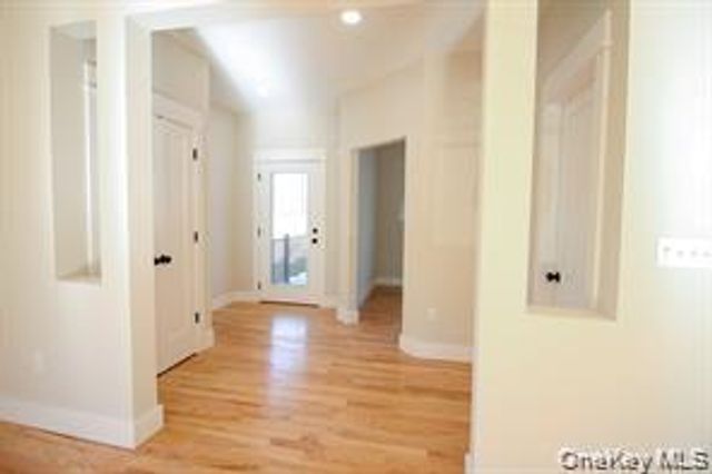 46 Azalea Lane, Slate Hill, NY 10973