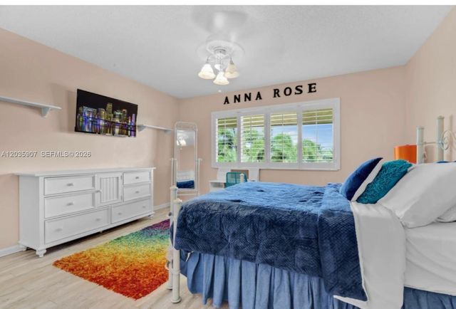 1333 SW 175th Way, Pembroke Pines, FL 33029