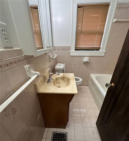 5430 Bonita Street, Kansas City, MO 64128