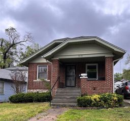 5430 Bonita Street, Kansas City, MO 64128