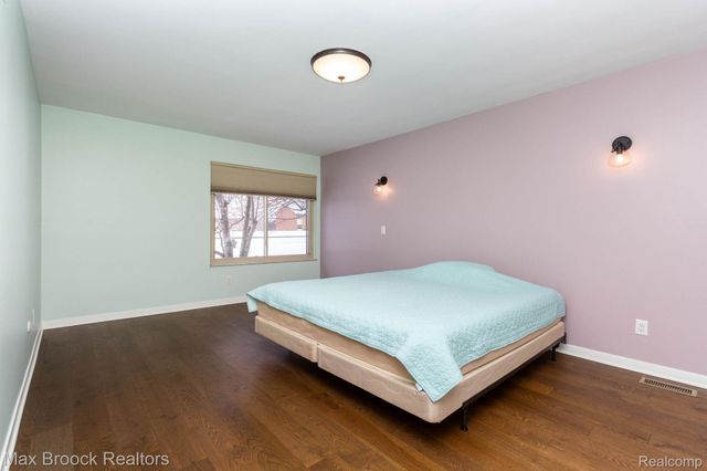 2021 Klingensmith Road 83, Bloomfield Hills, MI 48302