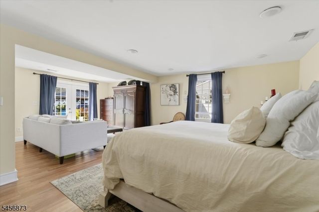 105 Osceola Ave, Middlesex Boro, NJ 08846