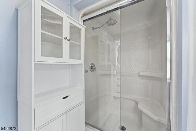 105 Osceola Ave, Middlesex Boro, NJ 08846
