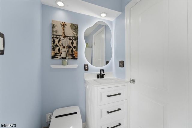 105 Osceola Ave, Middlesex Boro, NJ 08846