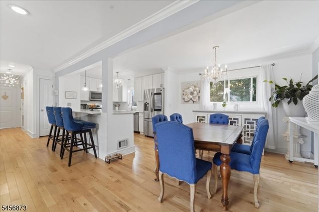 105 Osceola Ave, Middlesex Boro, NJ 08846