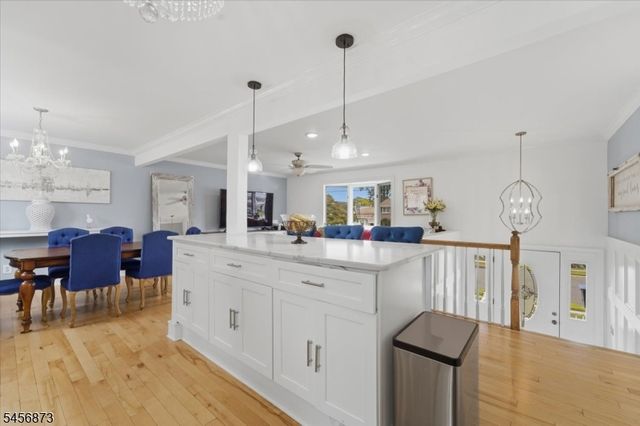 105 Osceola Ave, Middlesex Boro, NJ 08846