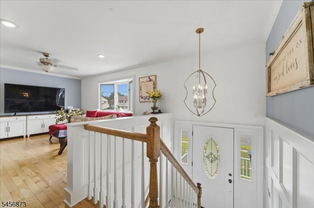 105 Osceola Ave, Middlesex Boro, NJ 08846 — photo 3