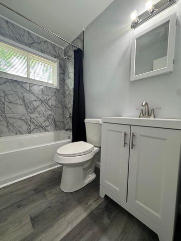 1051 1051 REDLEAF LANE Lane, Ypsilanti, MI 48198