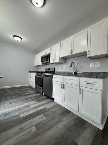 1051 1051 REDLEAF LANE Lane, Ypsilanti, MI 48198