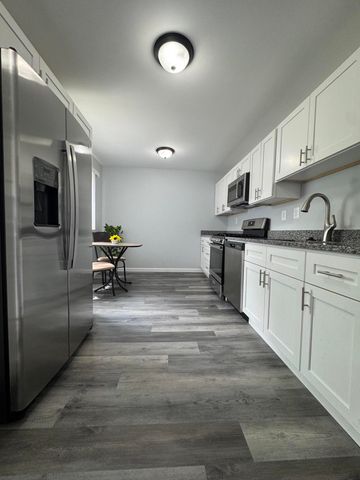 1051 1051 REDLEAF LANE Lane, Ypsilanti, MI 48198