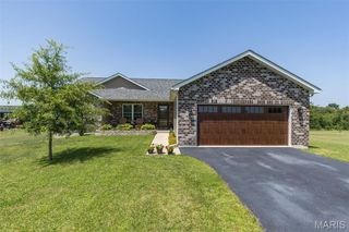 18063 Heritage Drive, Farmington, MO 63640