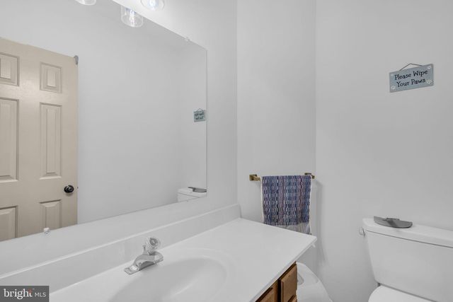 6861 WILLIAMSBURG POND CT, Falls Church, VA 22043