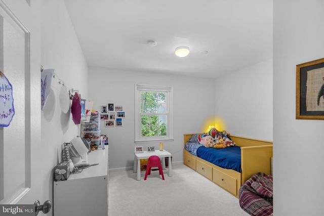 6861 WILLIAMSBURG POND CT, Falls Church, VA 22043