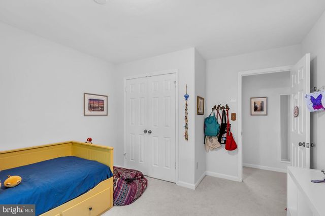 6861 WILLIAMSBURG POND CT, Falls Church, VA 22043