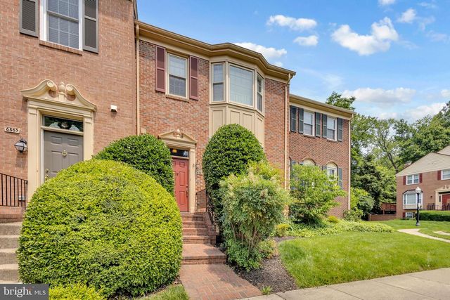 6861 WILLIAMSBURG POND CT, Falls Church, VA 22043