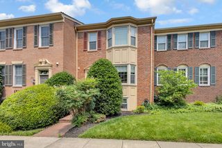 6861 WILLIAMSBURG POND CT, Falls Church, VA 22043