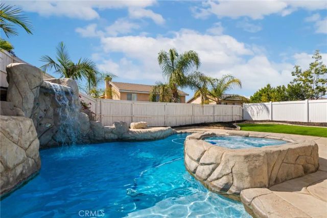 27483 Bunkerhill Drive, Corona, CA 92883