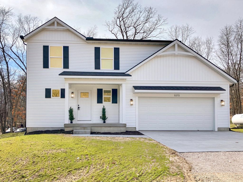 5272 Marvie Drive, Saranac, MI 48881