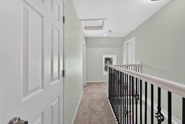 1836 W Mequon ROAD, Mequon, WI 53092