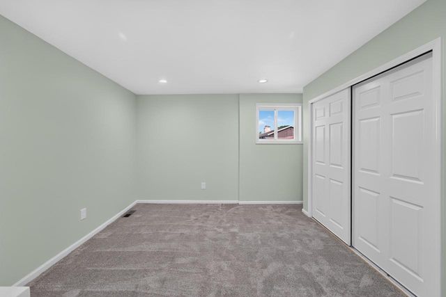 1836 W Mequon ROAD, Mequon, WI 53092