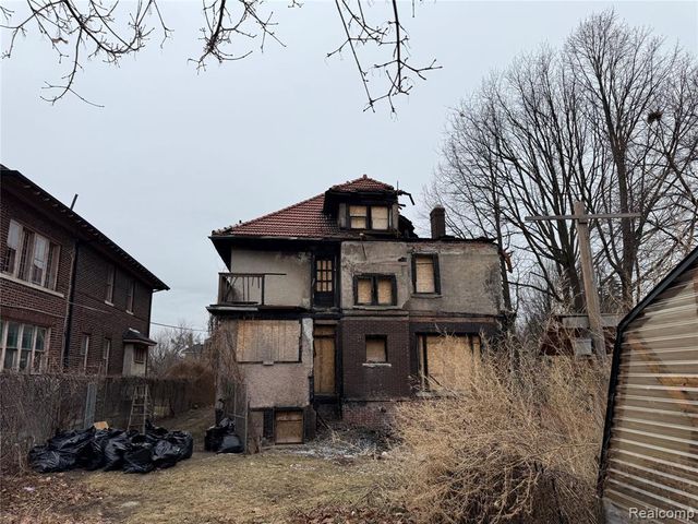 649 E Boston Boulevard, Detroit, MI 48202