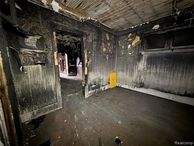 649 E Boston Boulevard, Detroit, MI 48202